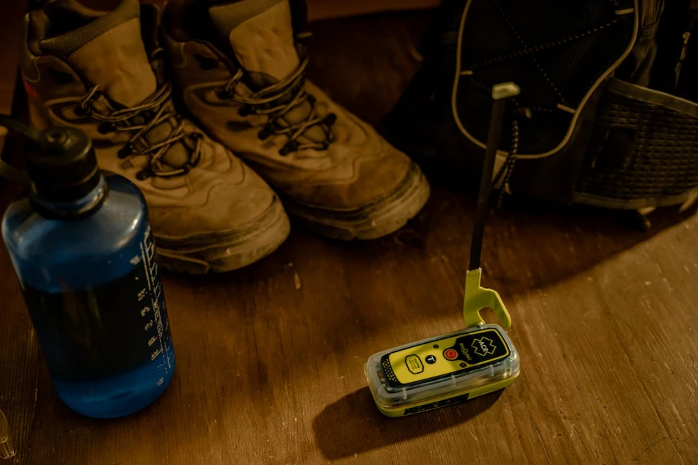 ACR Electronics ResQLink 400 Personal Locator Beacon 6 ACR Electronics ResQLink 400 Personal Locator Beacon - Image 6